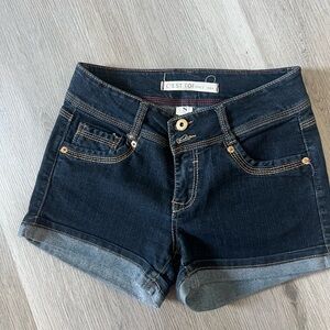 Women's Rolled Hem Denim Shorts